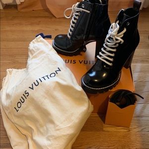 Louis Vuitton STAR TRAIL ANKLE BOOT, worn once